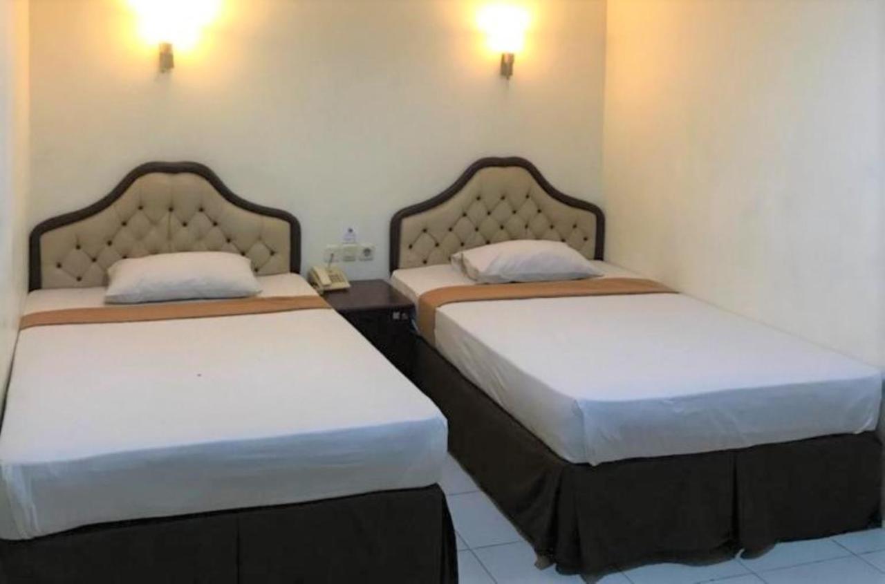 Hotel Segiri Самарінда Екстер'єр фото